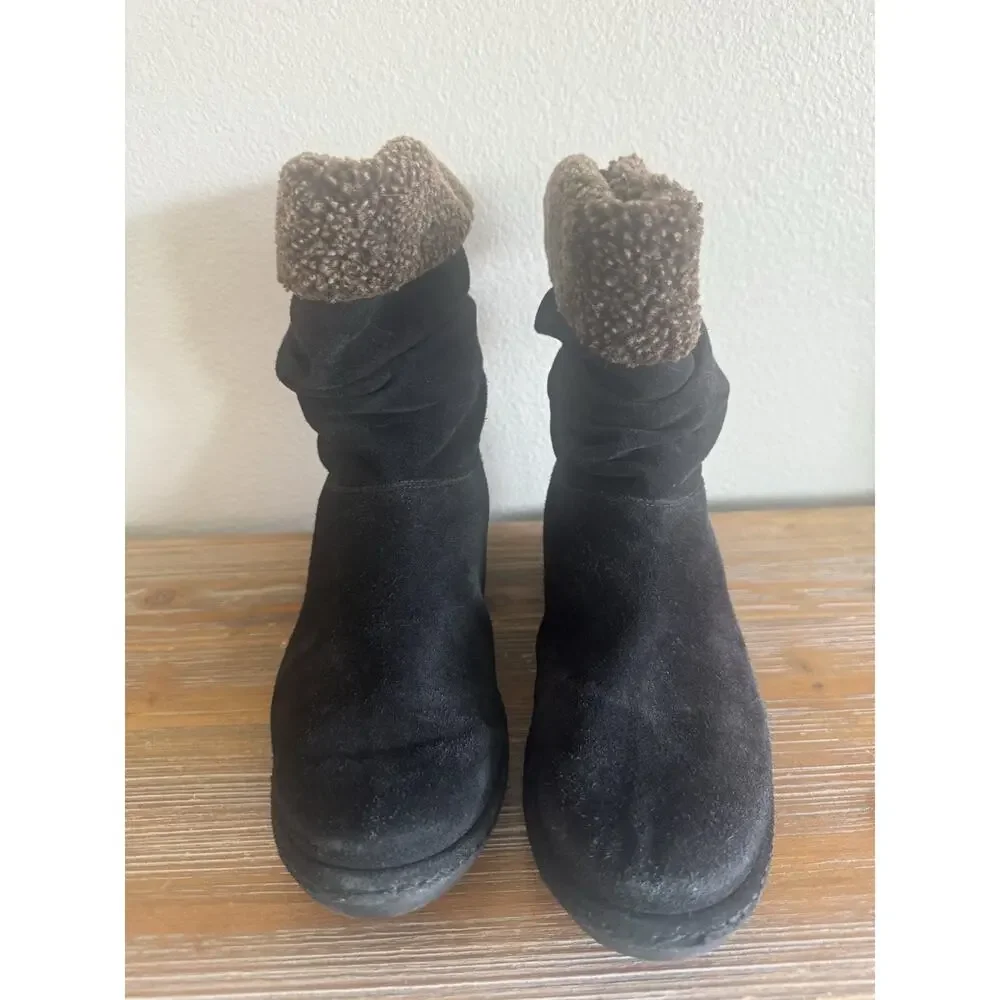 Stuart Weitzman Black Suede Ankle Boots Shearling Accents Foldover Women’s Sz 8